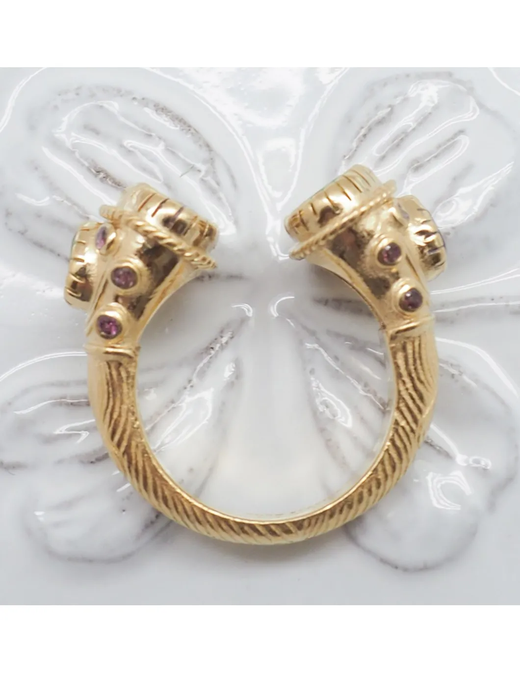 BAGUE MAHARADJAH - PÉRIDOT, AMÉTHYSTE, RHODOLITE ET ARGENT PLAQUÉ OR