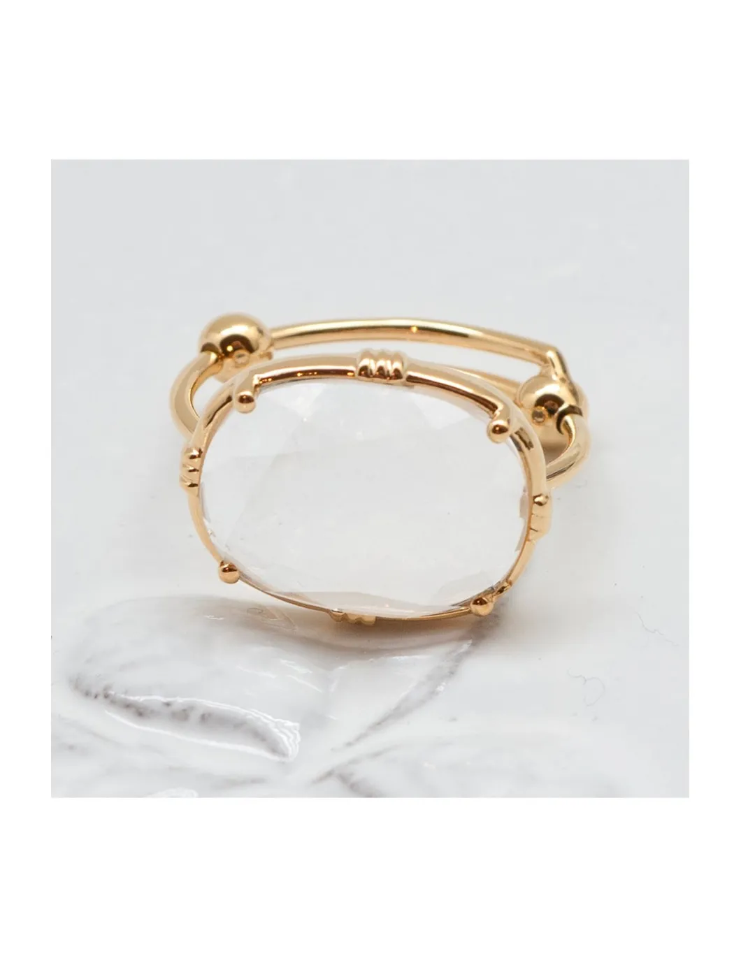 BAGUE OVALE PIERRE PLATE CRISTAL DE ROCHE