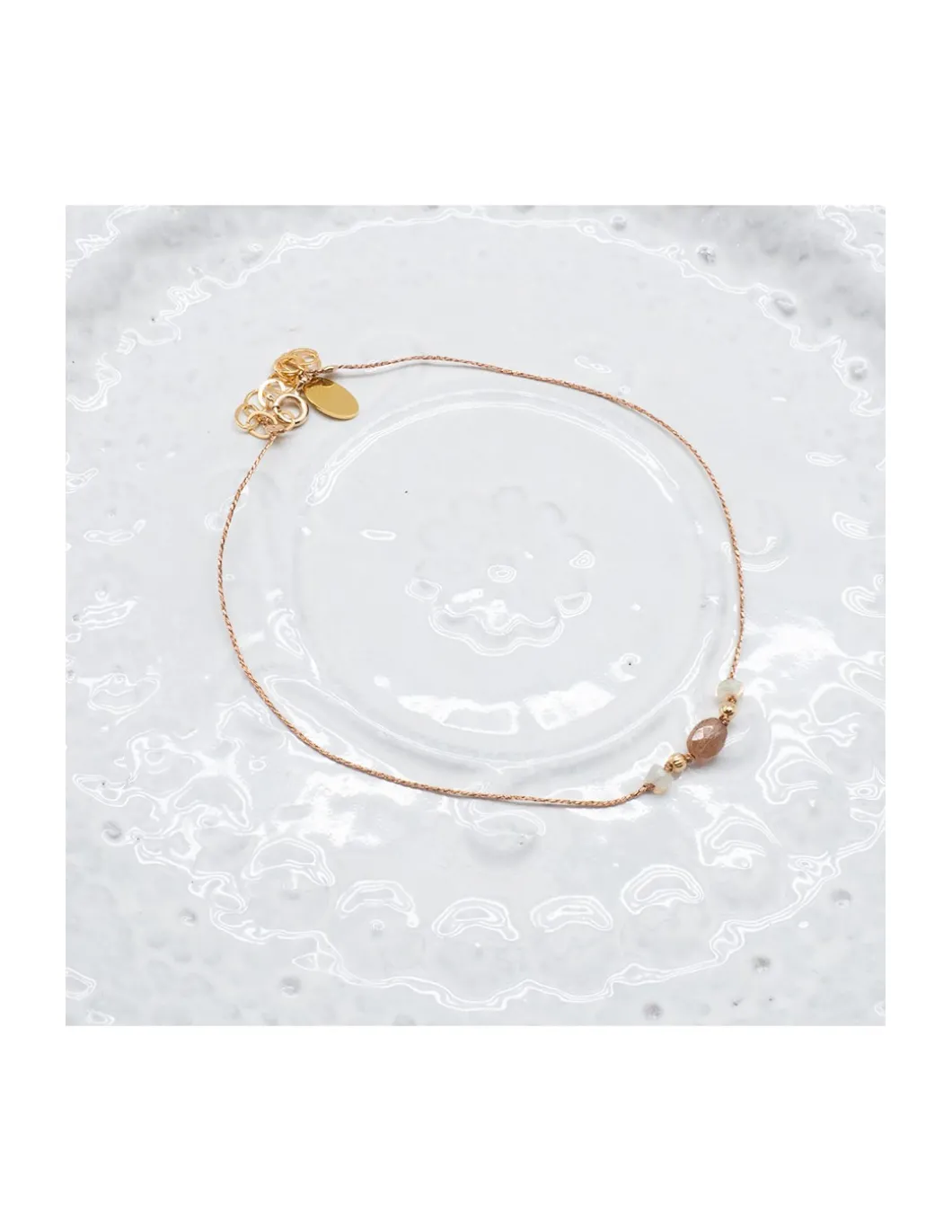 BIANCA - BRACELET DE CHEVILLE ANDALOUSITE ET OPALES BLANCHES SUR CORDON LUREX