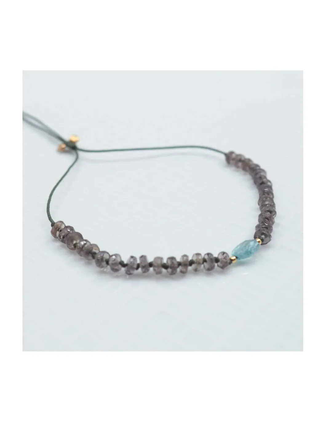 BLUE STORM - BRACELET GRENATS CAMÉLÉON ET ZIRCON BLEU OVALE