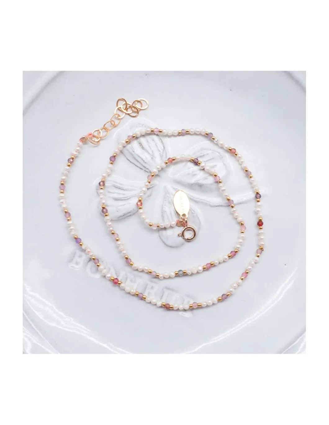 CANDIES - COLLIER SPINELLES MULTICOLORES ET MINI PERLES SOUCOUPES