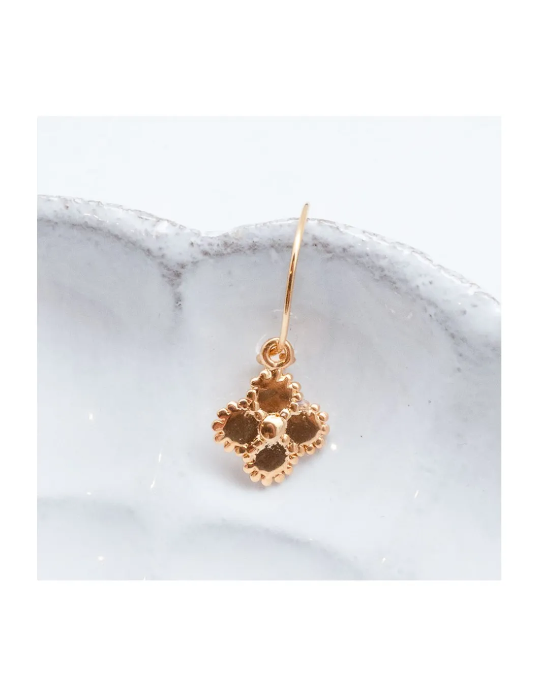 CANNES - BOUCLE D'OREILLE ANNEAU À ENFILER ET FLEUR INDIENNE