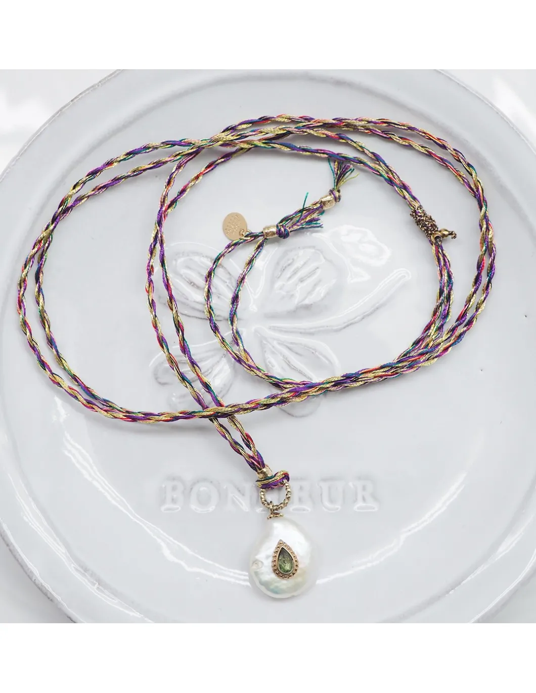 COLLIER - NAIADE PERLE D'EAU DOUCE ET TOURMALINE VERTE SUR CORDON EN SOIE