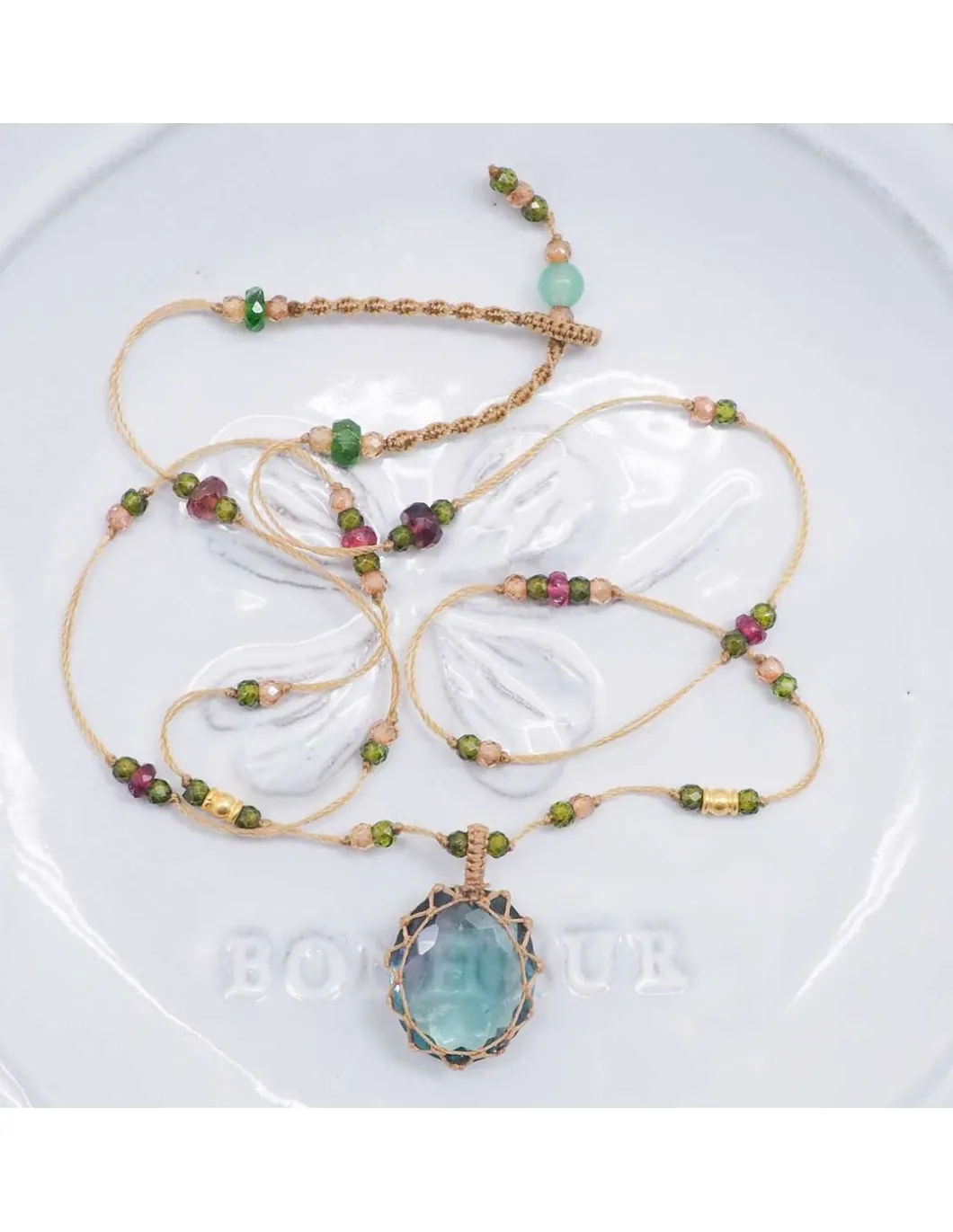 COLLIER TIBETAIN COURT FLUORITE RAINBOW N°903