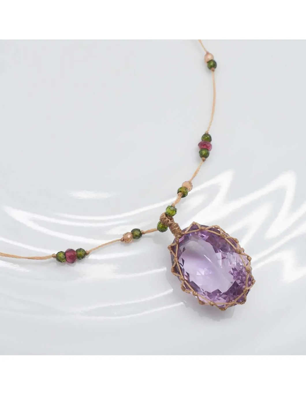 COLLIER TIBETAIN COURT LIGHT AMETHYSTE PURPLE N°867