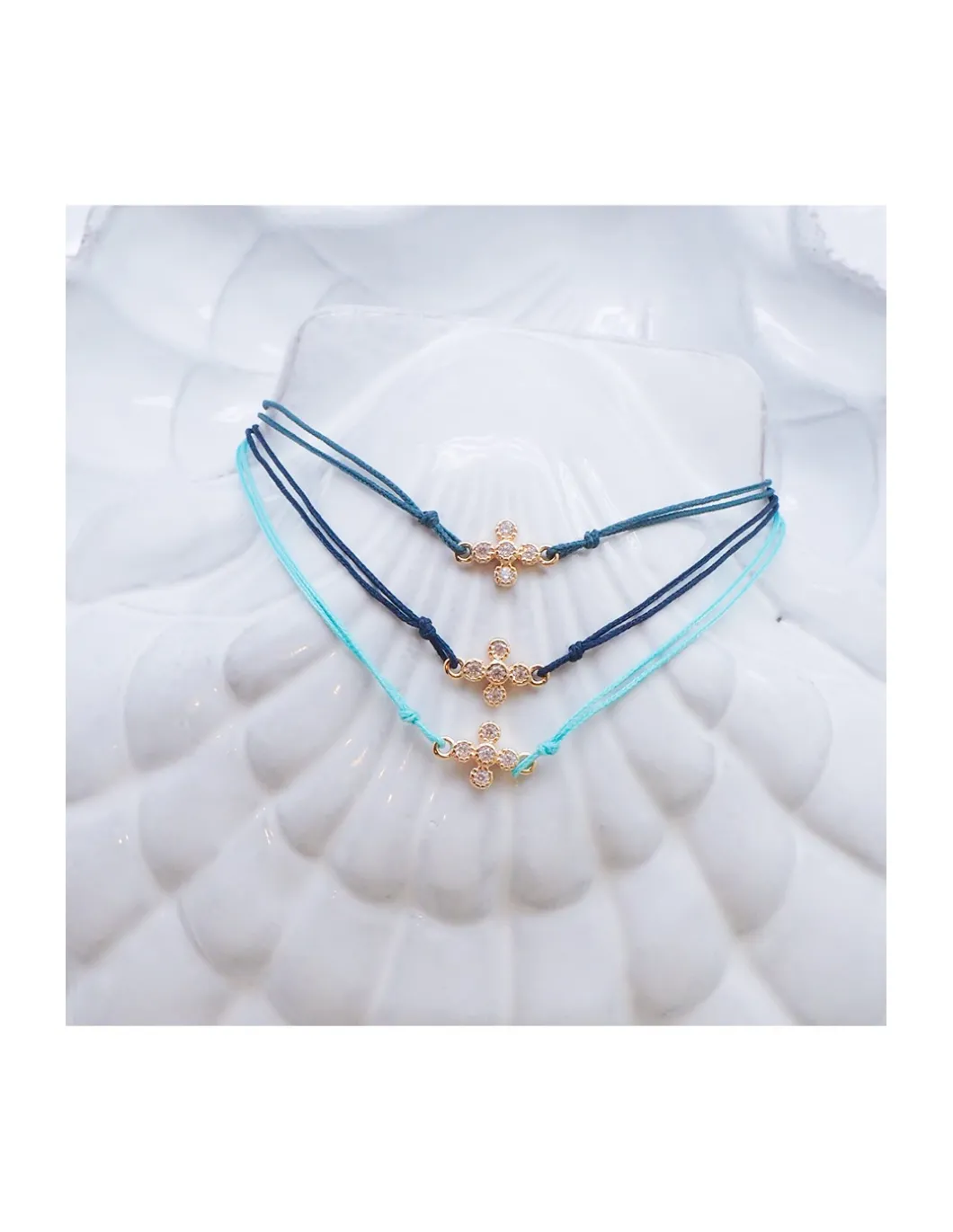 GRANNY - BRACELET CROIX ZIRCONS SUR CORDON AU CHOIX (TONS BLEUS)