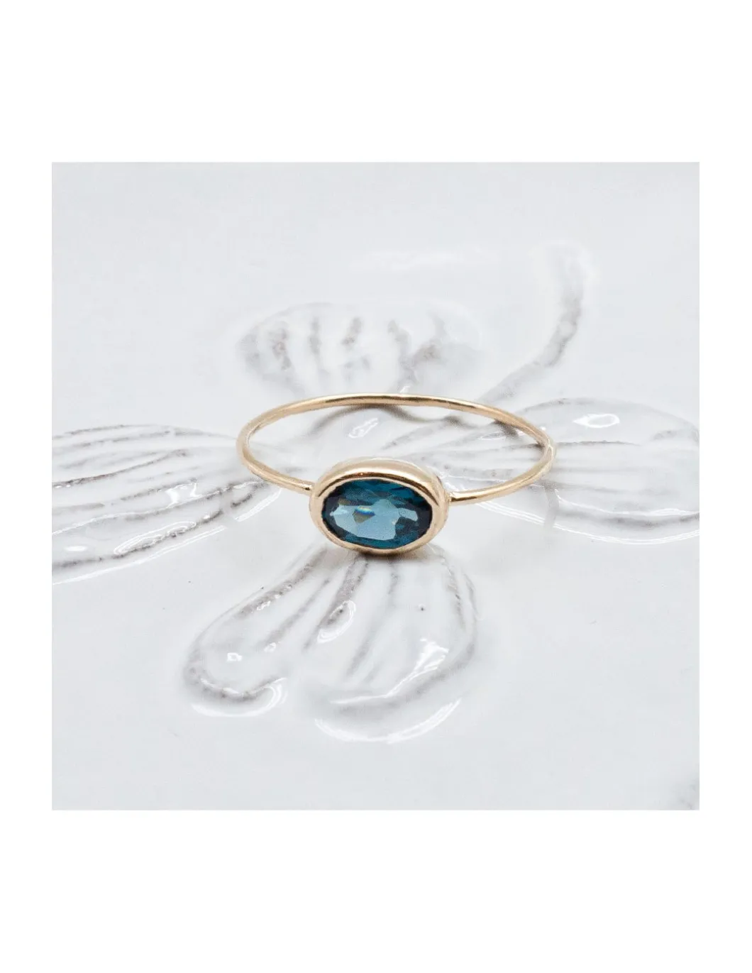JOHRI - BAGUE EN OR ET LONDON BLUE TOPAZ OVALE N°2