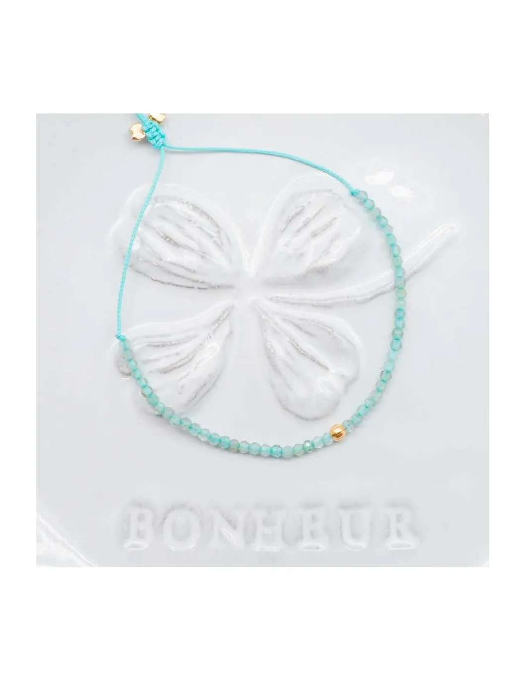 LA MESA DRIVE - BRACELET APATITES GREENISH ET PERLE DORÉE AU CENTRE