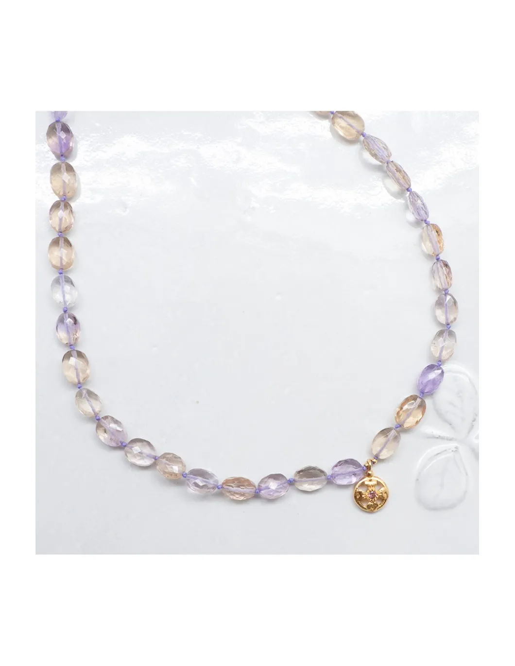 ONE OF A KIND - COLLIER AMÉTRINES OVALES ET MÉDAILLE JACKIE
