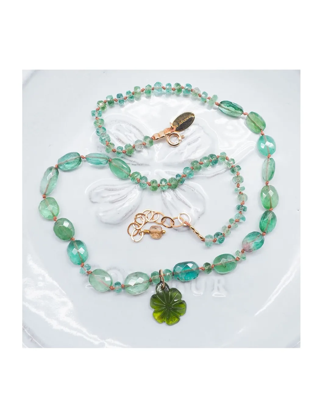 ONE OF A KIND - COLLIER COURT TOURMALINES VERTE ET FLEUR TOURMALINE VERTE