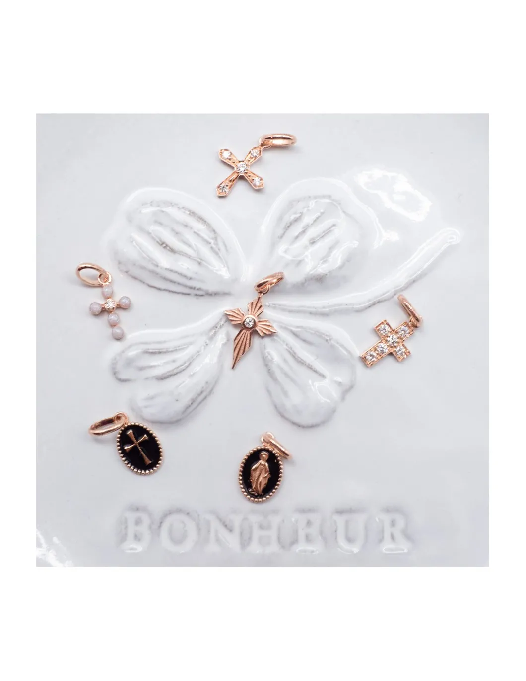 PENDENTIFS OR ROSE - GIGI - DIFFÉRENTES CROIX
