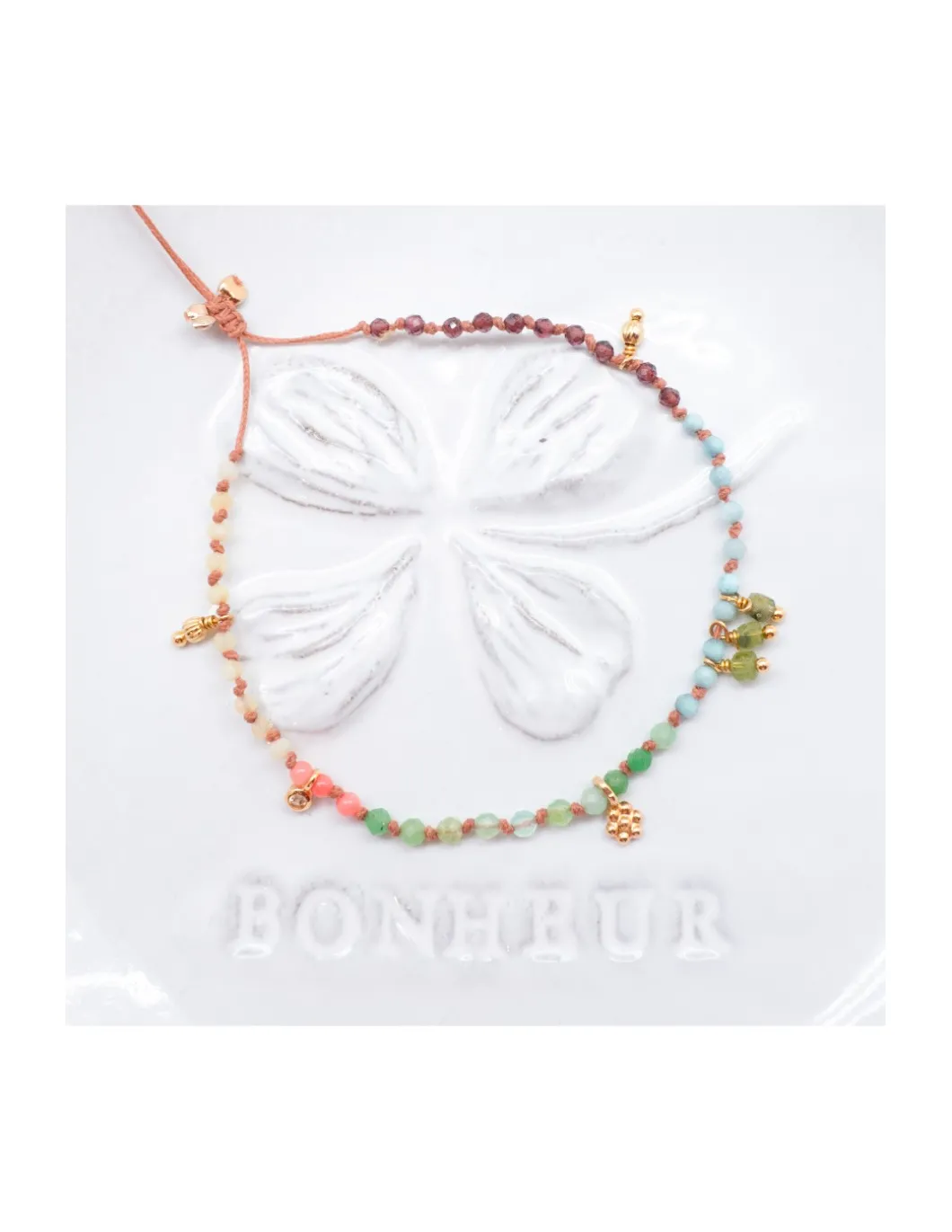RIO - BRACELET ARC EN CIEL, TOURMALINES VERTES, OPALES JAUNES, LARIMARS, RHODOLITES, CHRYSOPRASES ET CORAIL BAMBOO