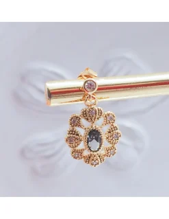 SCANDALE - BOUCLE D'OREILLE PUCE CZ AVEC CHARM FLEUR ET ZIRCONS
