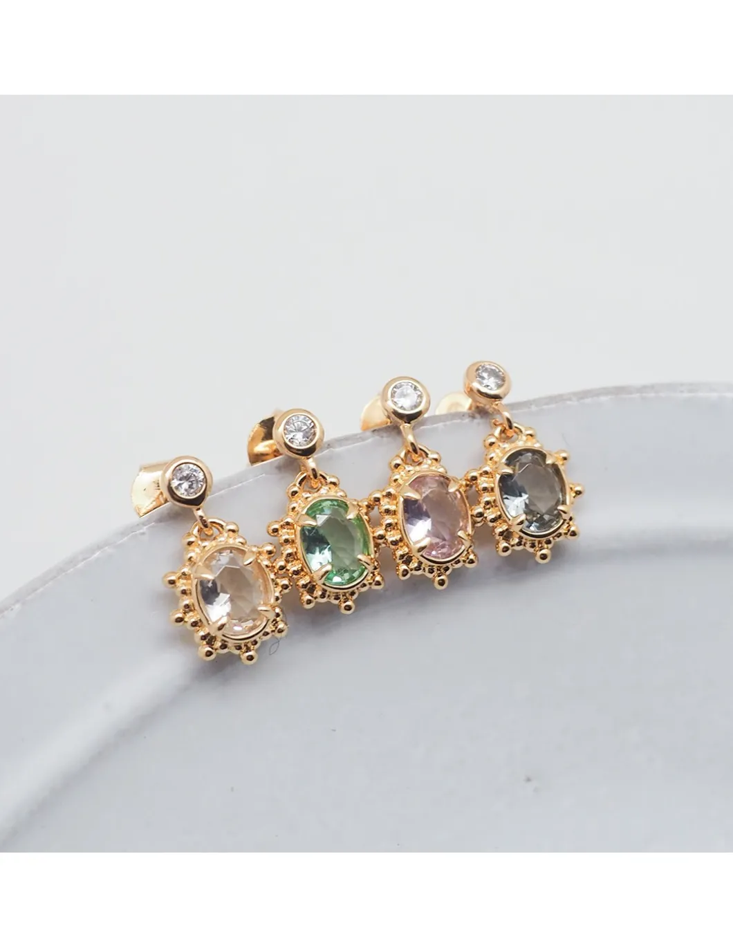 SCANDALE - BOUCLE D'OREILLE PUCE CZ ET CHARM ZIRCON COLORÉ