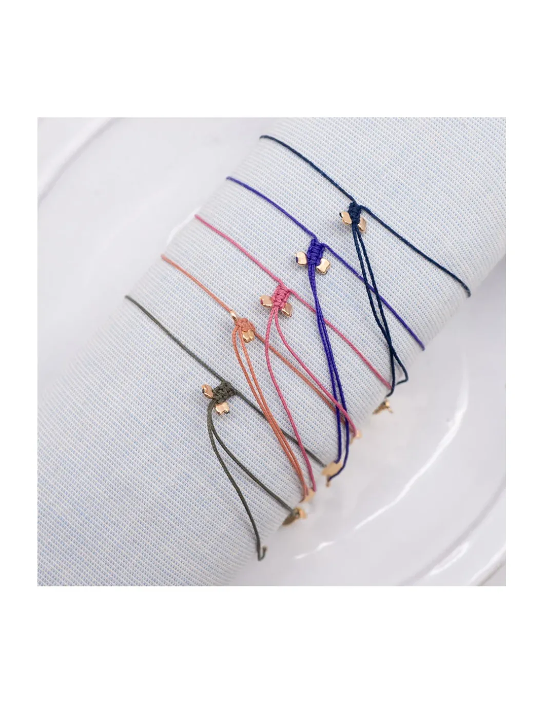 WATCH ME - BRACELET OEIL OVALE - PLUSIEURS COULEURS DE CORDON